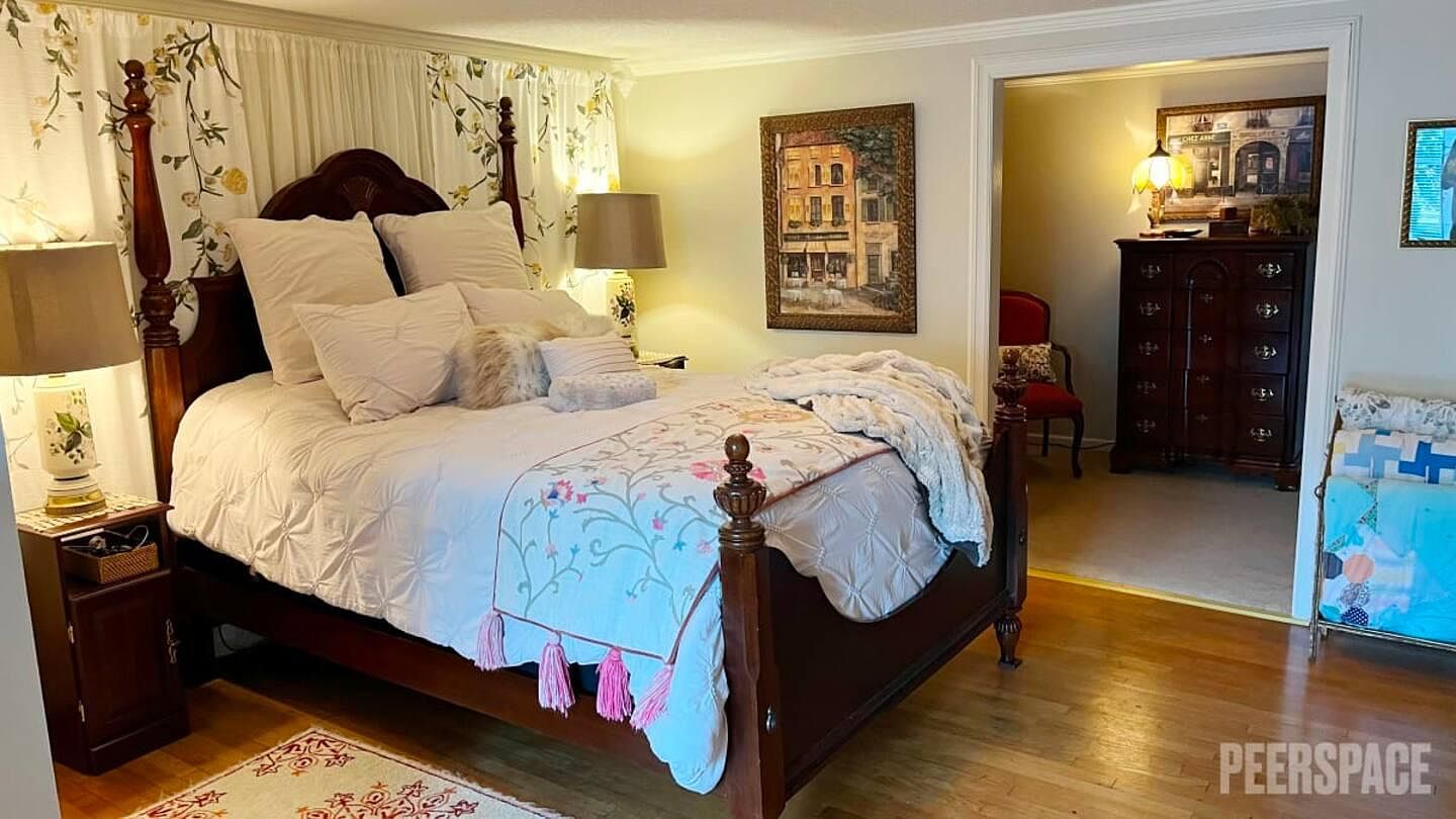 Archway Cottage interior and amenities photo 4