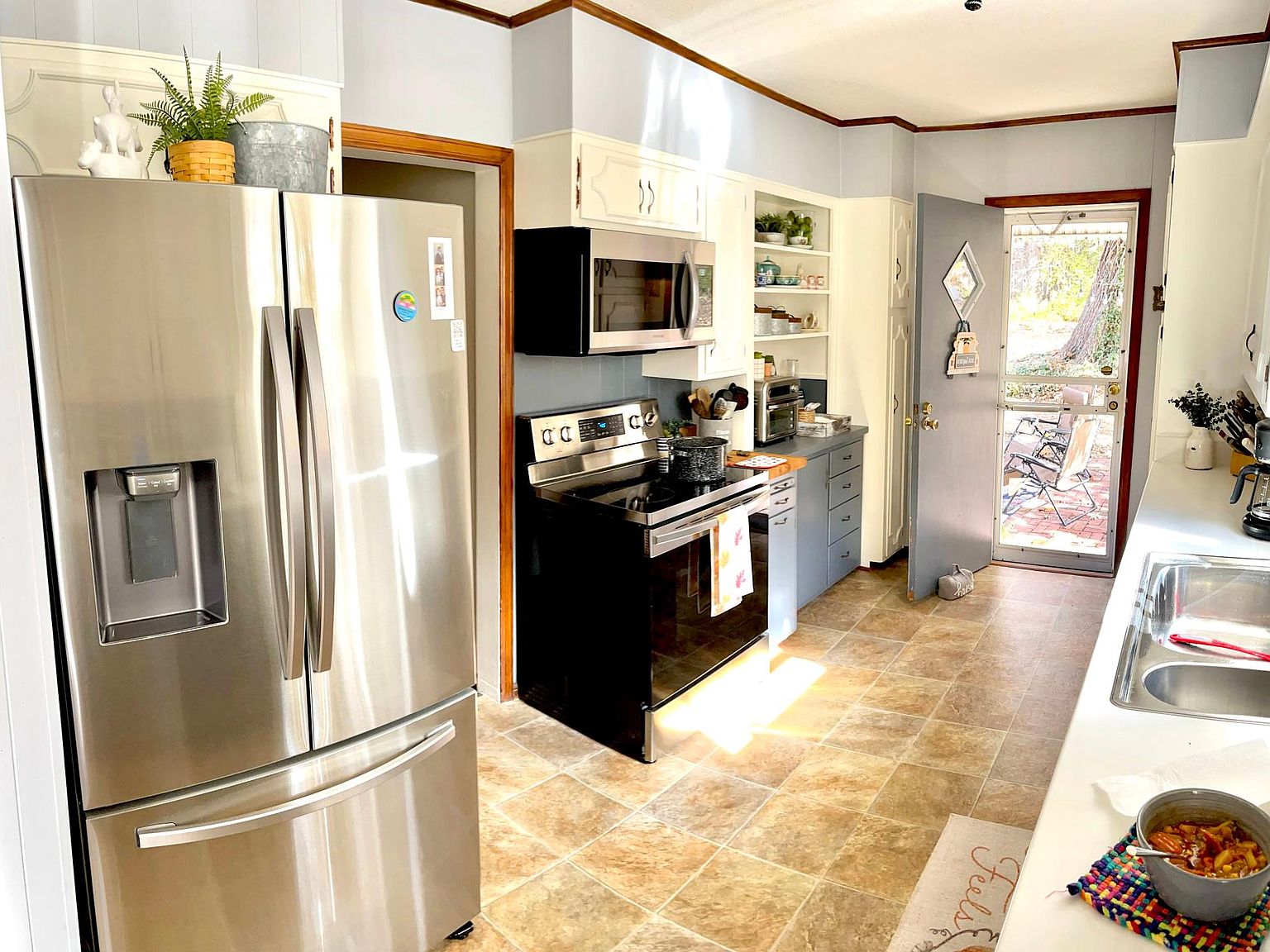 Archway Cottage interior and amenities photo 8